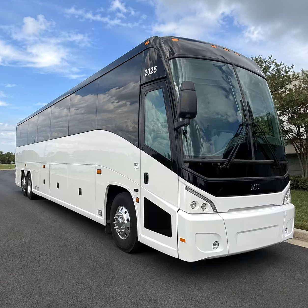 corporate shuttle services between lewisville offices and dfw airport